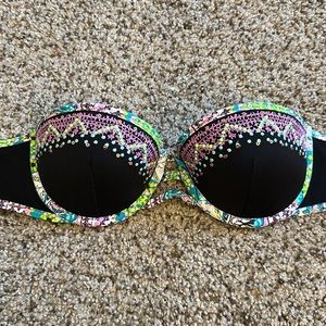 Victoria’s Secret Bikini Top